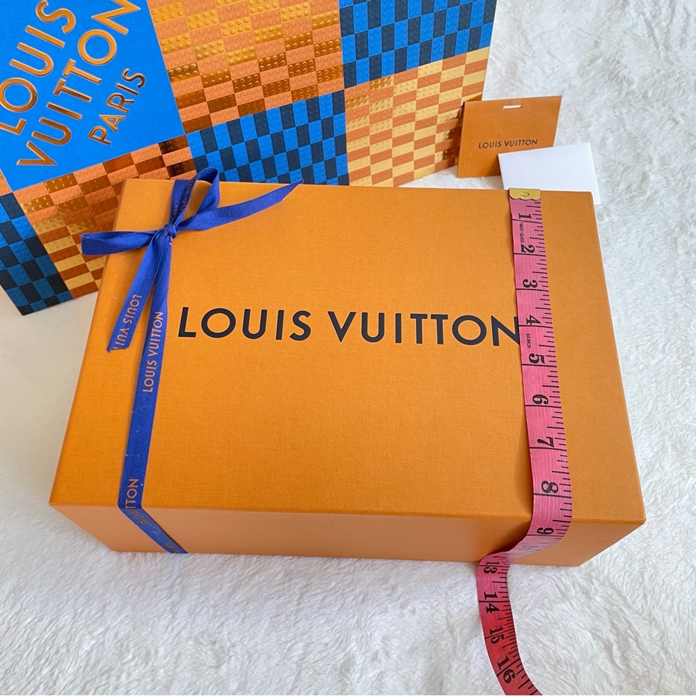 Louis Vuitton Gift Wrapping Bundle Empty Large Box + Ribbon + Shopping Bag NEW - Picture 5 of 7